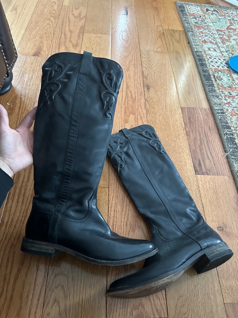 Women's Black below-the-Knee real Leather Boots with Embroidered Detail